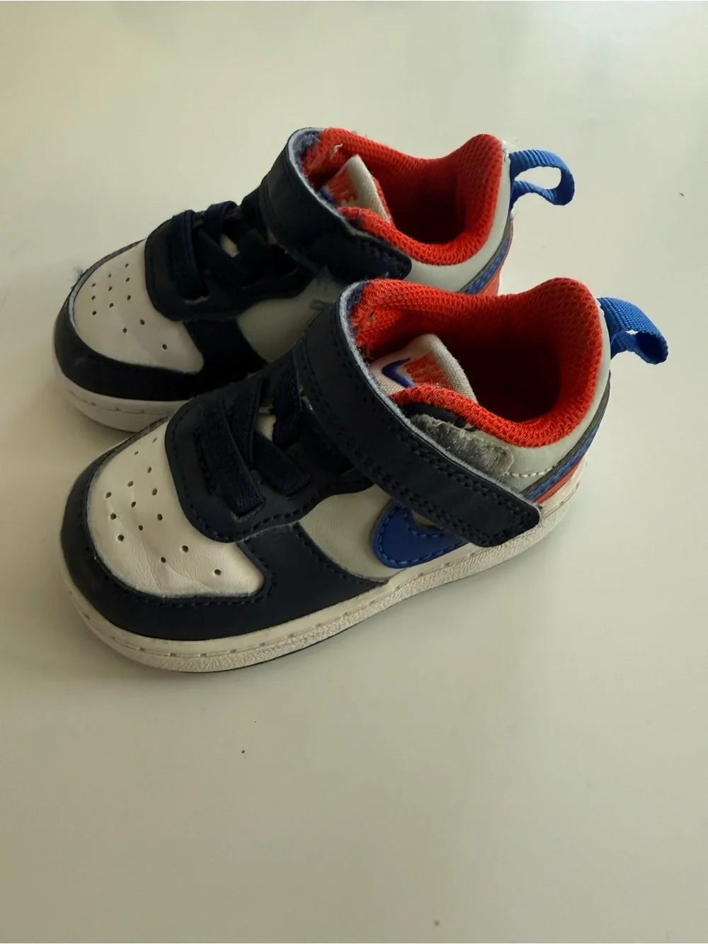 Nike Kids Navy, White and Red Velcro Low-Top Sneakers